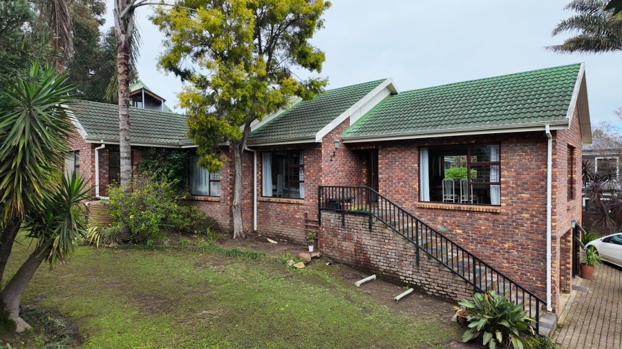 4 Bedroom Property for Sale in Heather Park Western Cape